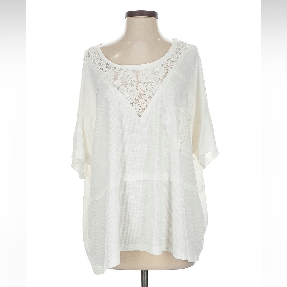 NWOT: Ivory Lace Neckline Distressed 3/4 Sleeves **Oversized** Tunic Top•Small